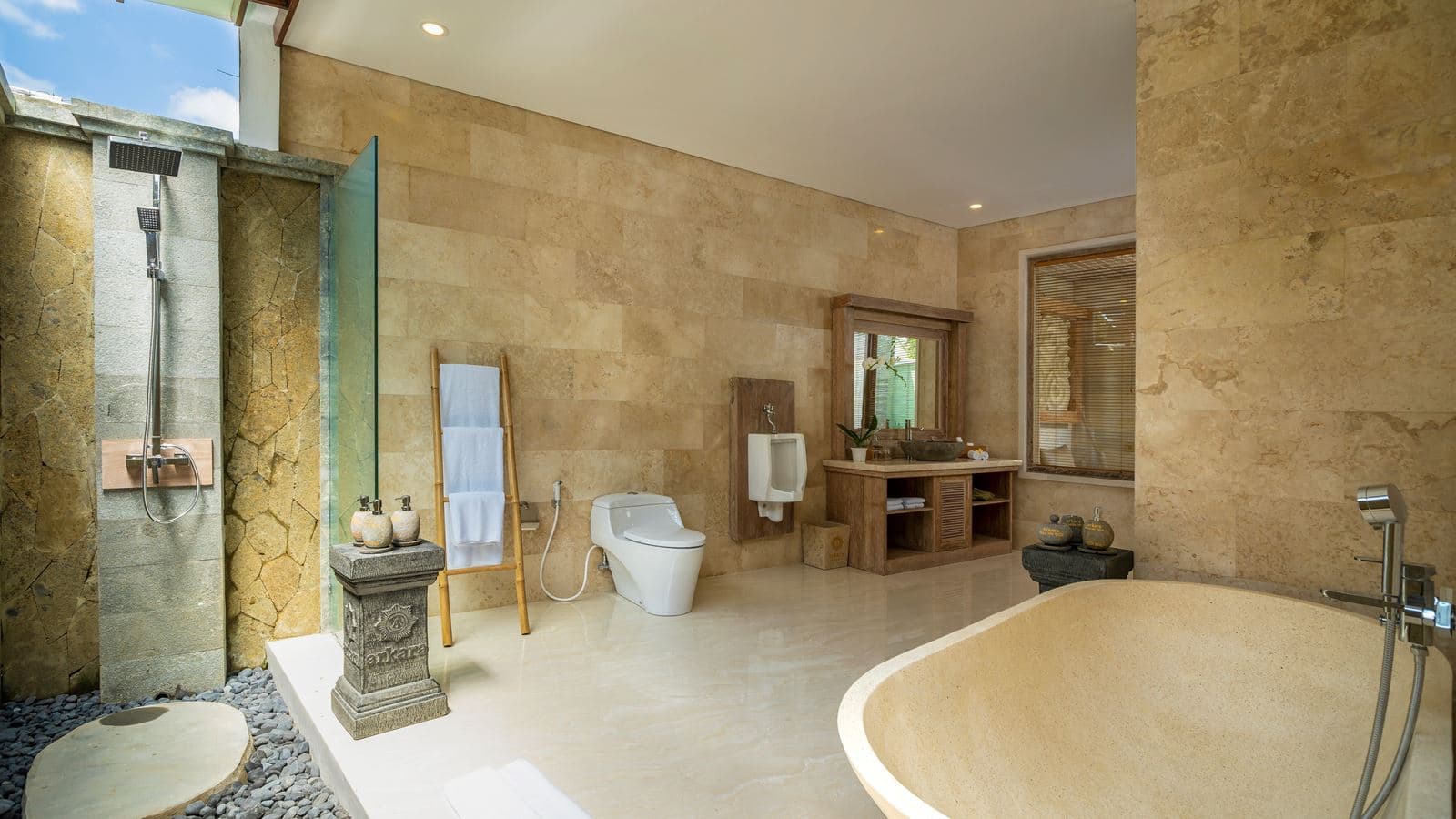 rooms-suite-room