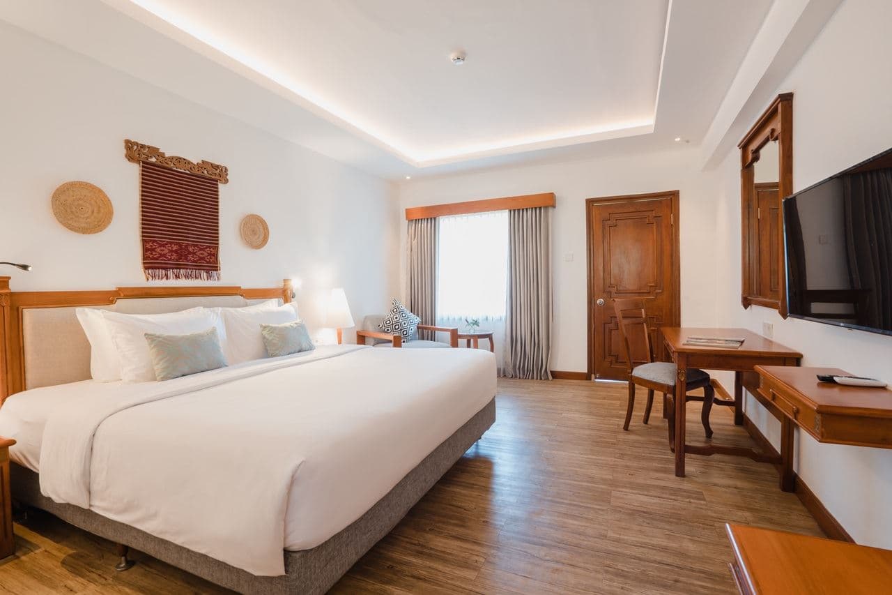 rooms-deluxe-room