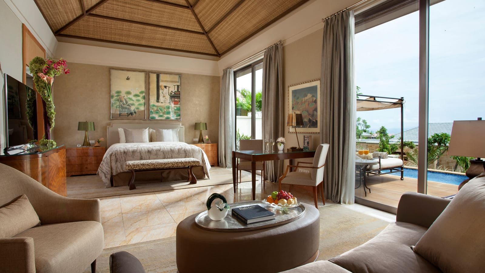 rooms-family-villa-ocean-view-2br-villa