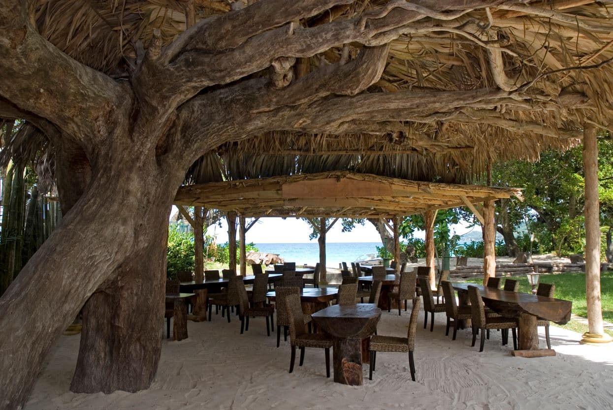 restaurants-restaurant