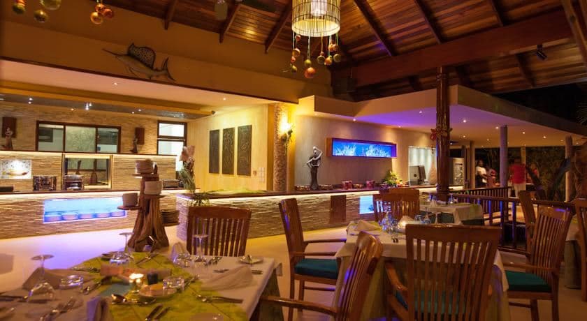 restaurants-restaurants
