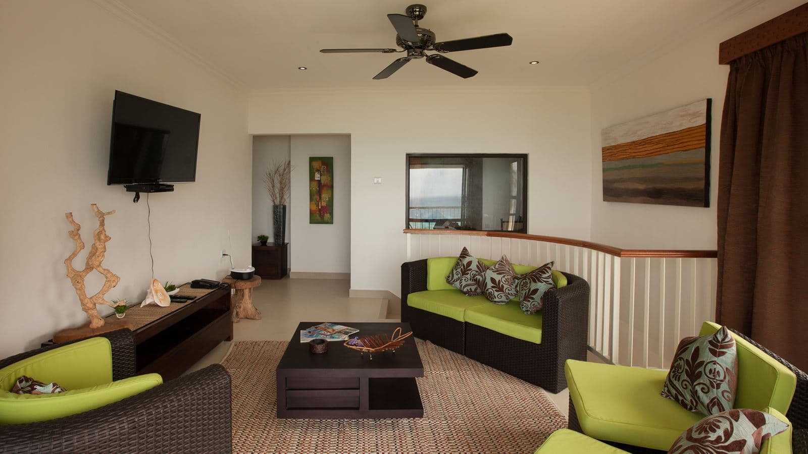 rooms-four-bedroom-hillside-villa