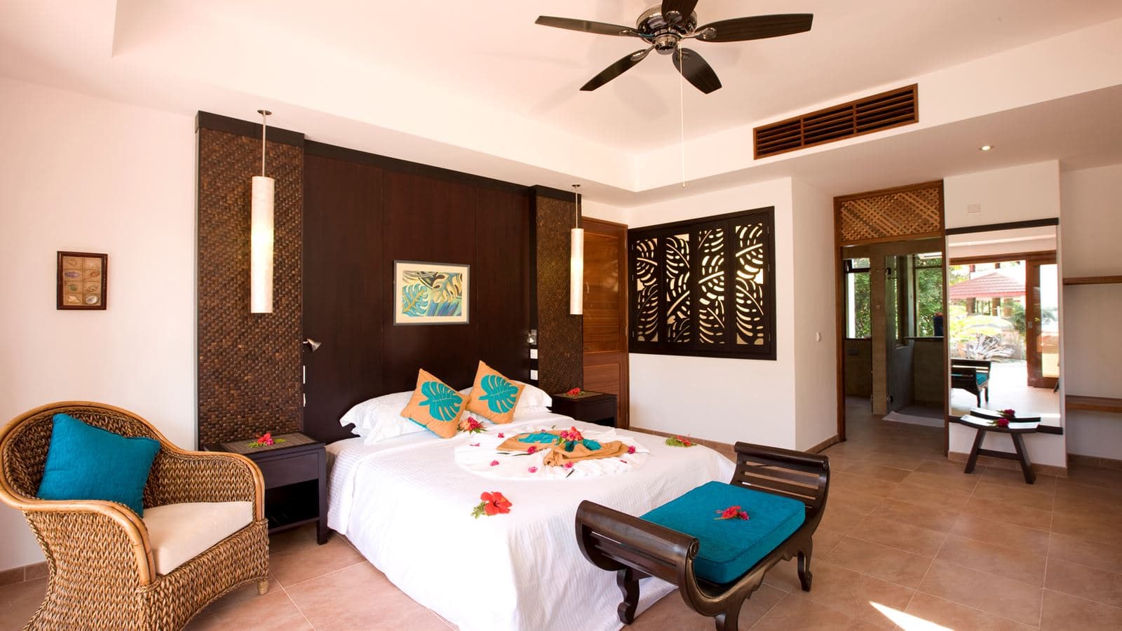 rooms-superior-room