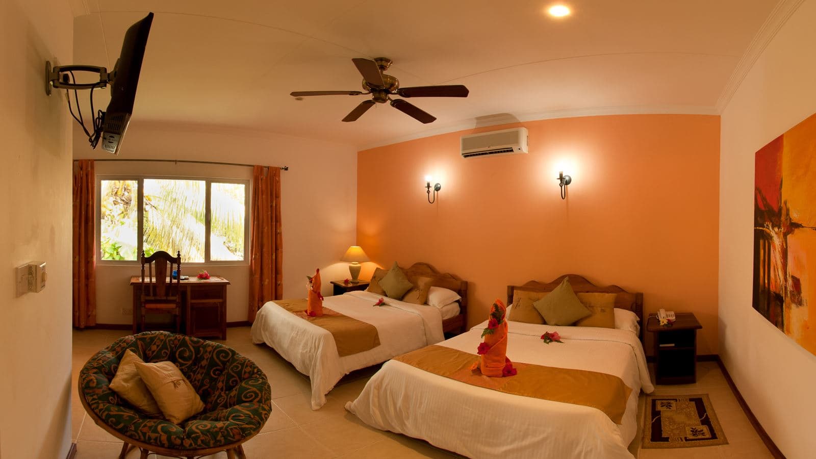 rooms-two-bedroom-family-suite