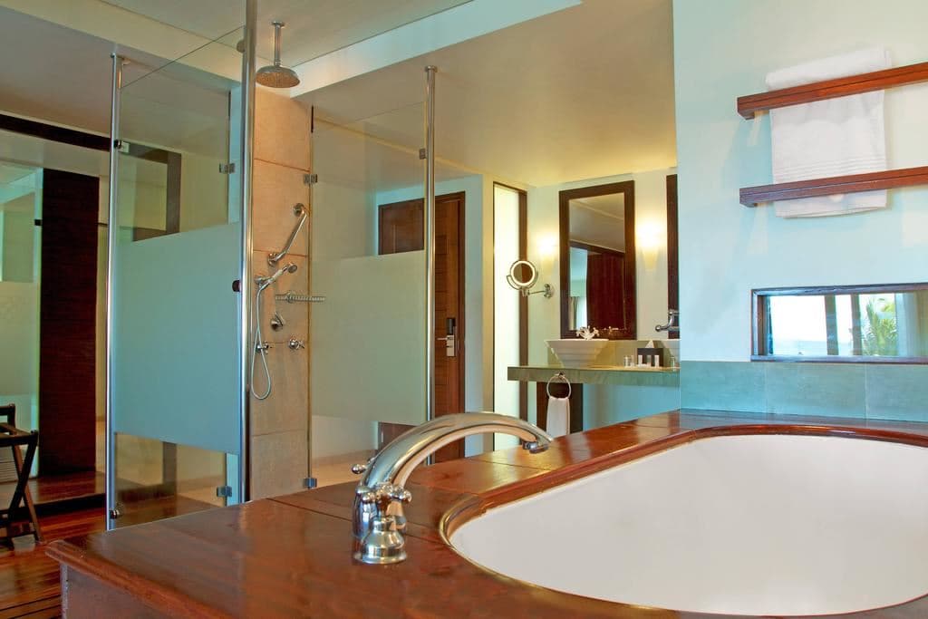 rooms-deluxe-ocean-view
