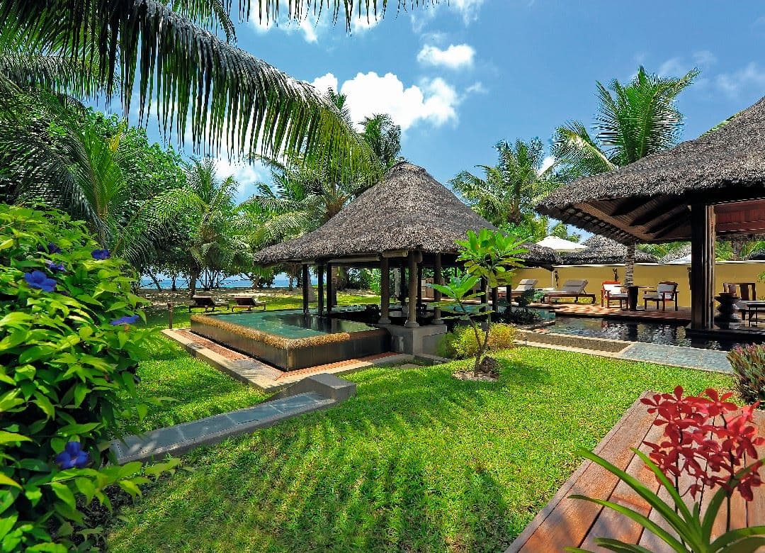 rooms-pool-villa