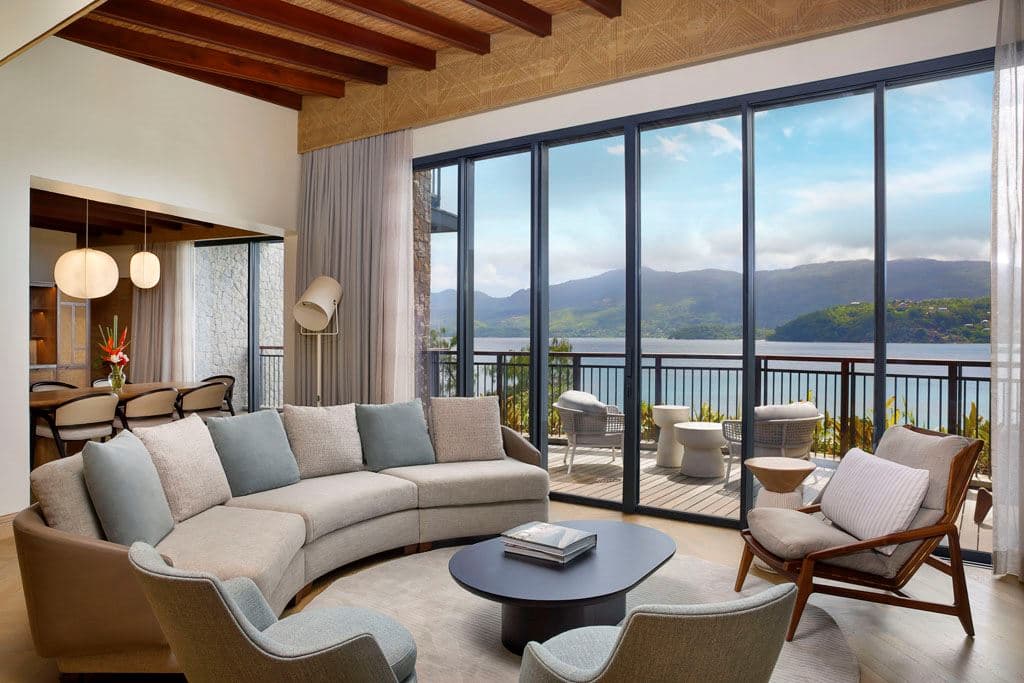 rooms-cliff-house-panorama-pool-suite