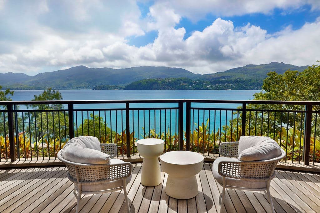 rooms-cliff-house-panorama-pool-suite