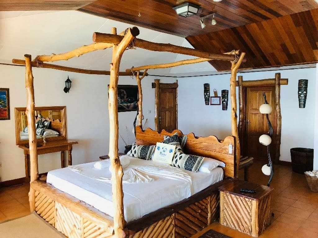 rooms-deluxe-room