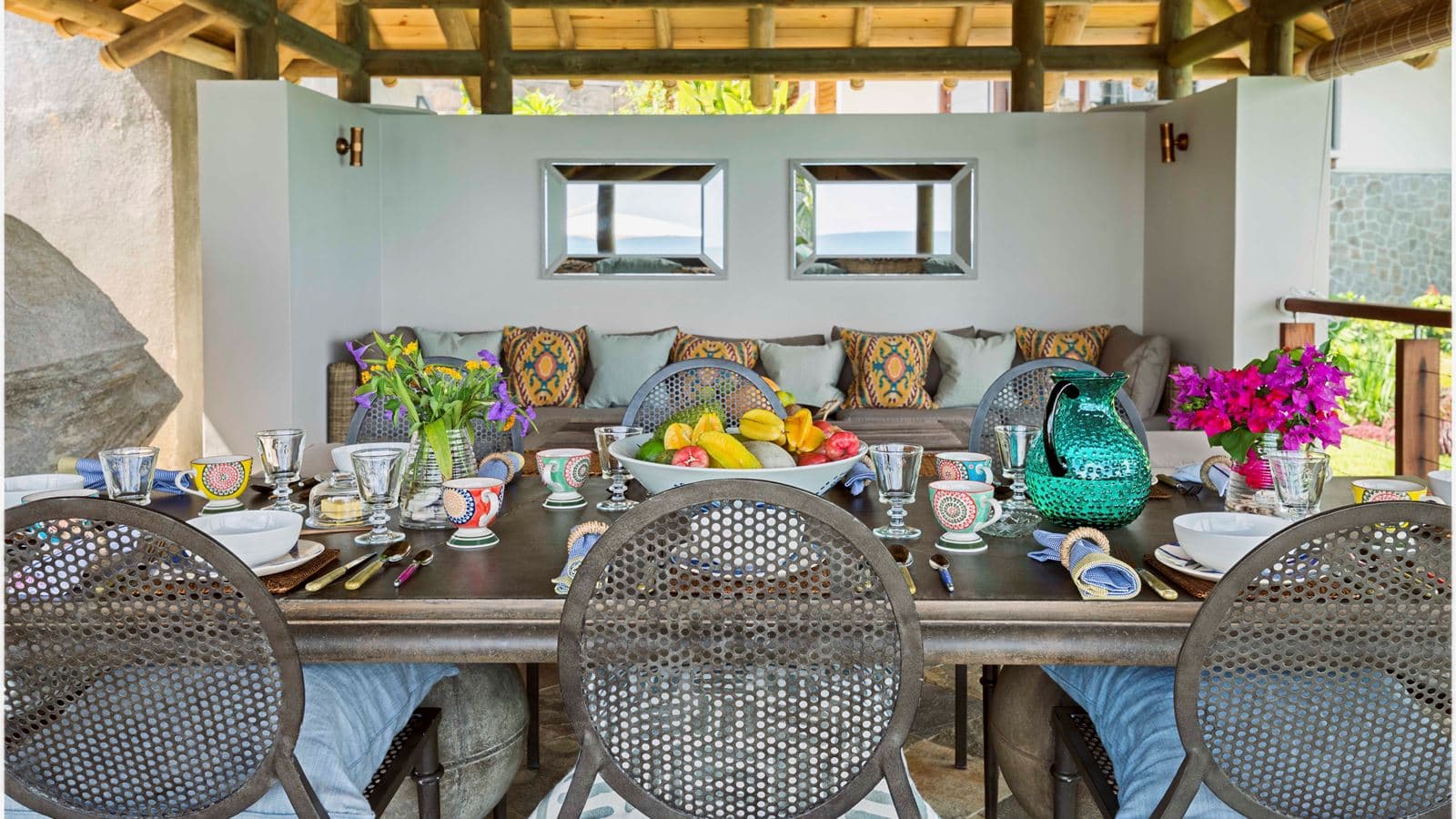 restaurants-invilla-dining