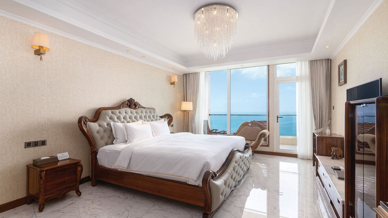 rooms-royal-suite