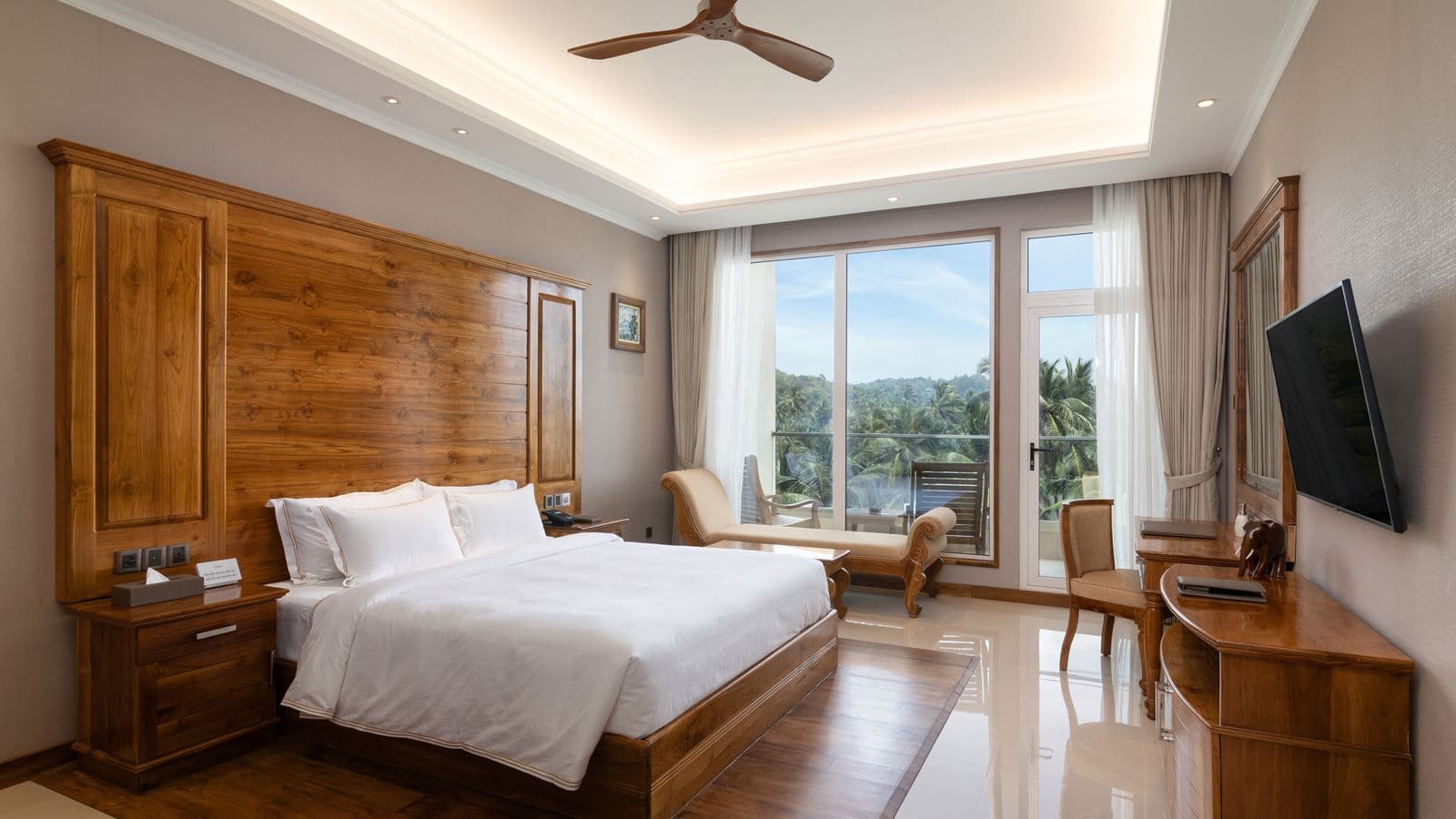 rooms-deluxe-room