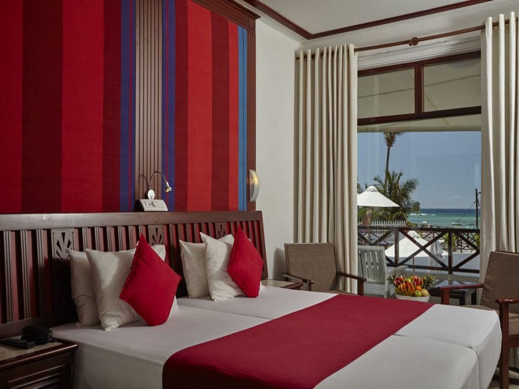 rooms-deluxe-room