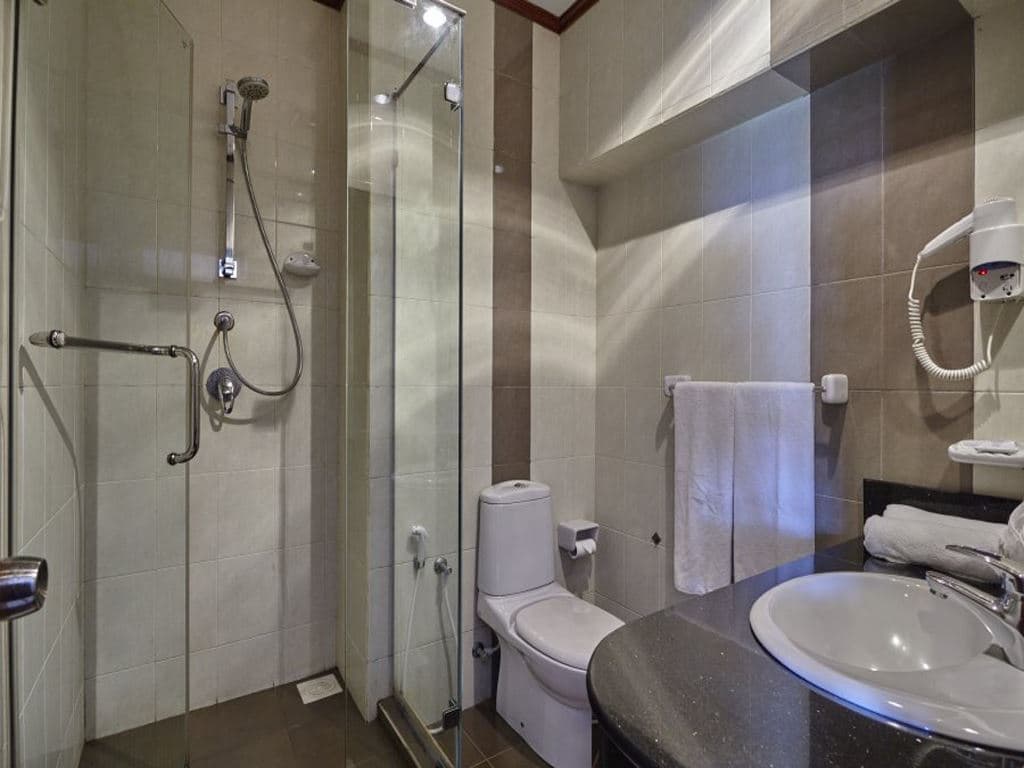 rooms-deluxe-room
