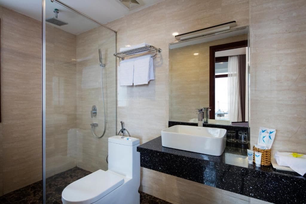 rooms-family-seaview