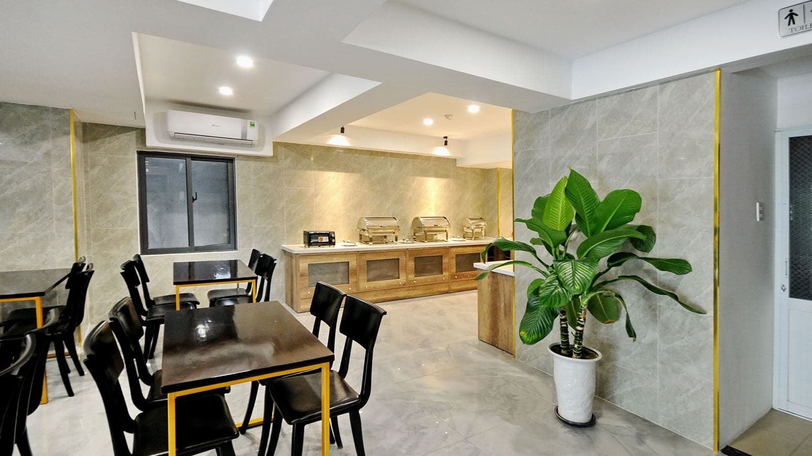 restaurants-golden-lotus-restaurant