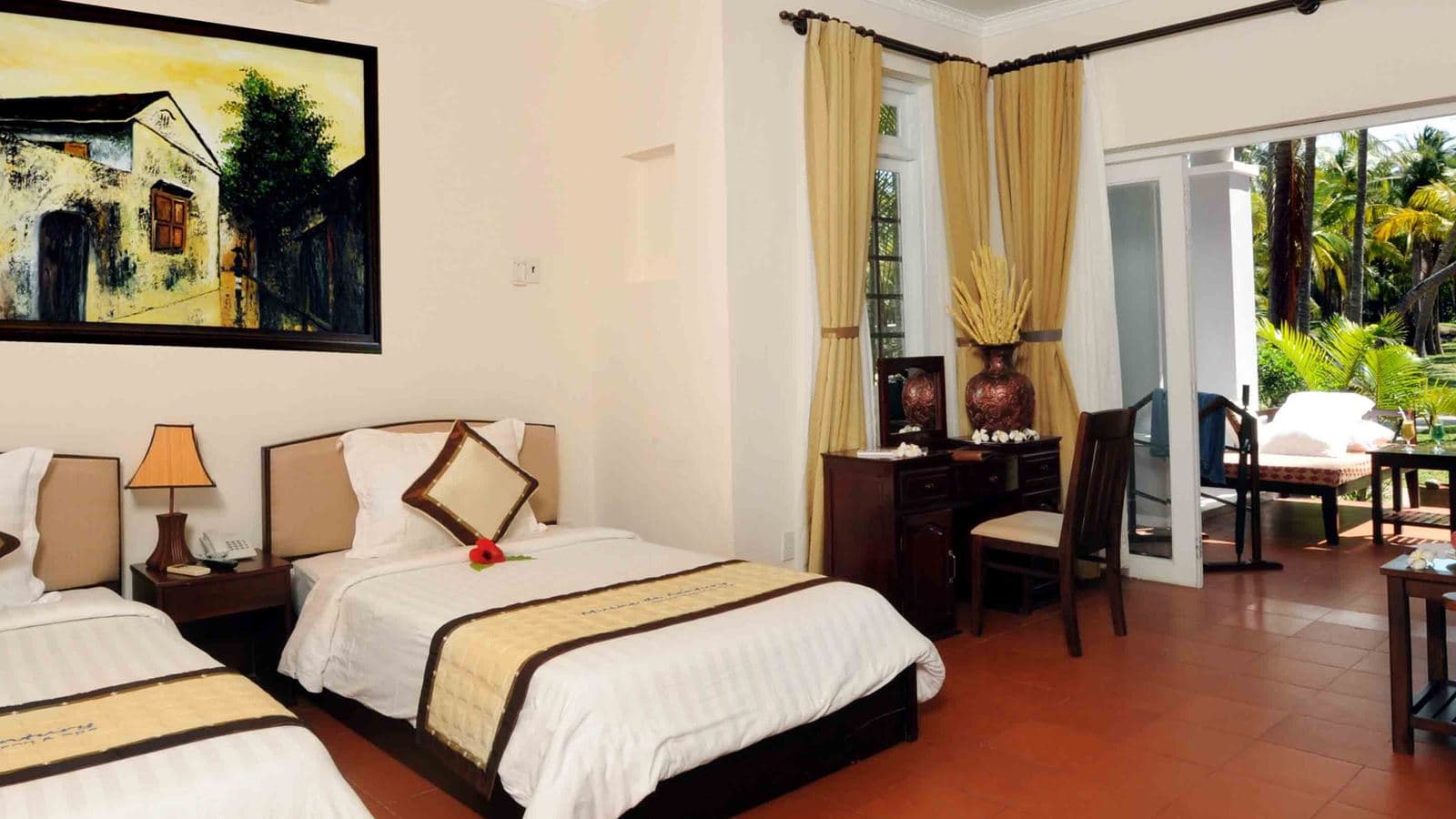rooms-villa-gardenview-with-terrace