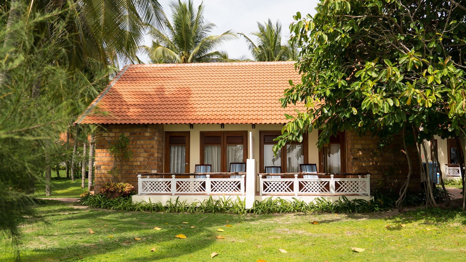 rooms-bungalow-sea-view-with-terrace