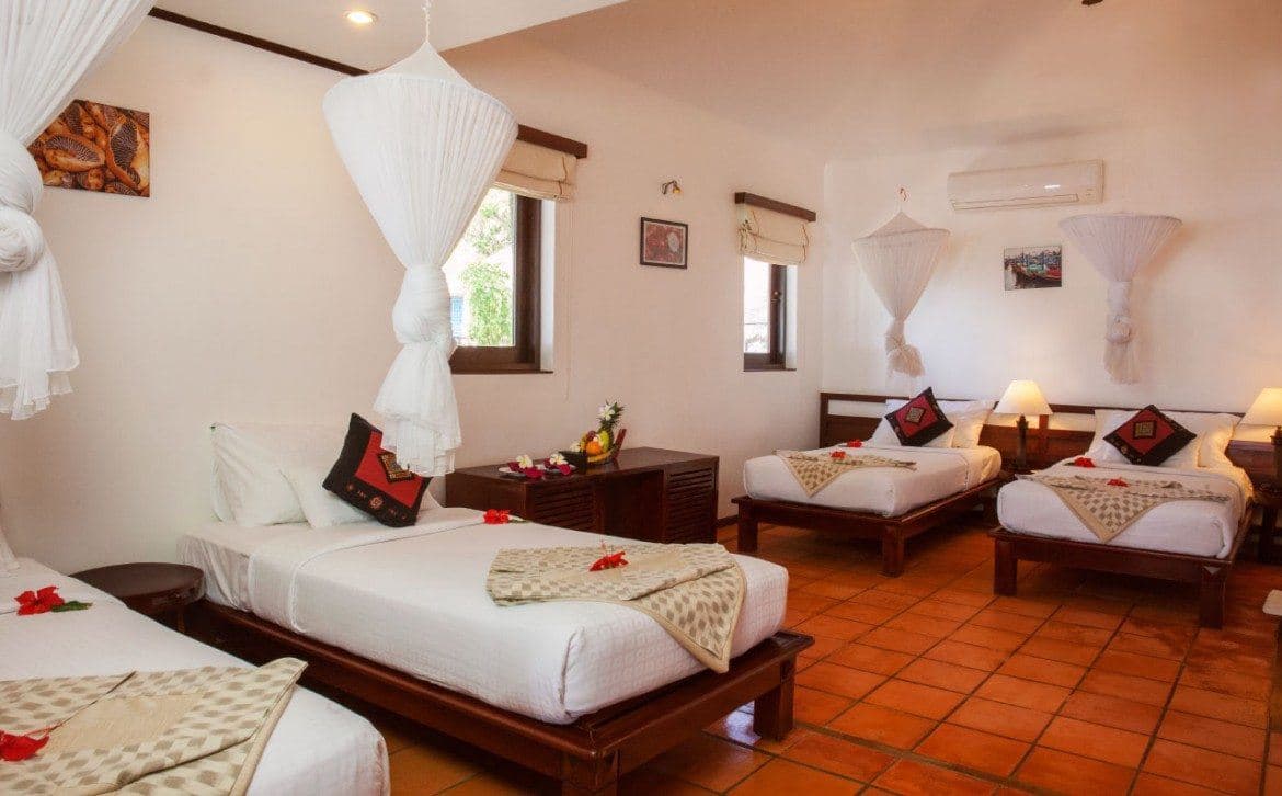 rooms-deluxe-suite