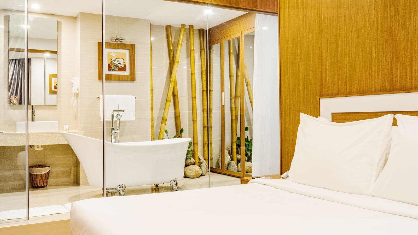 rooms-suite-room