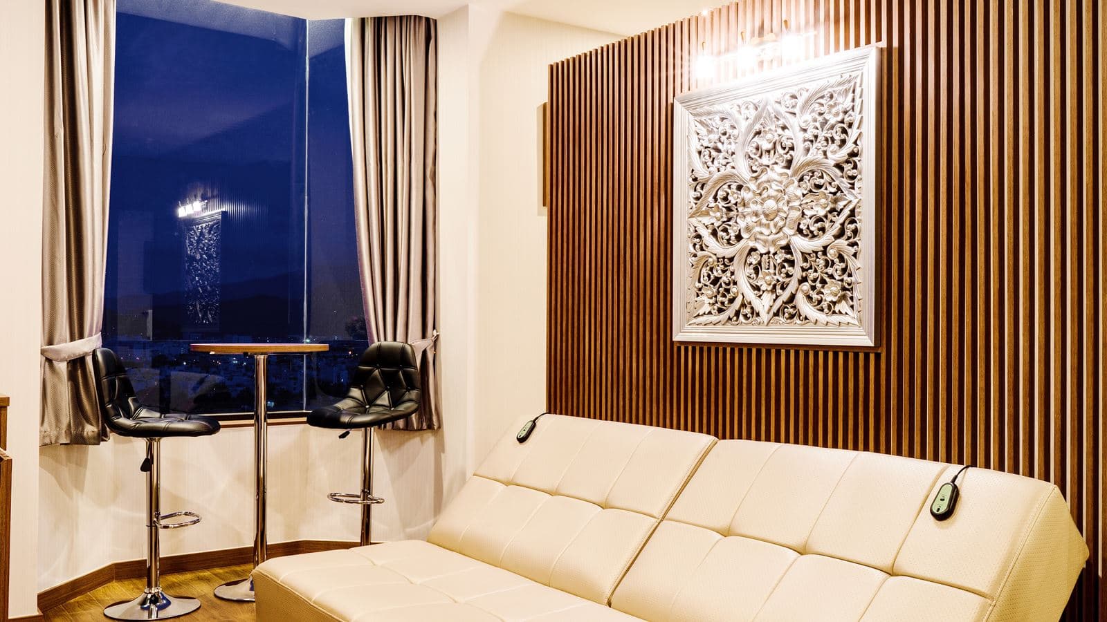 rooms-suite-room