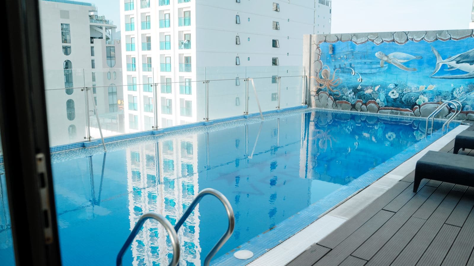 pools-outdoor-pool