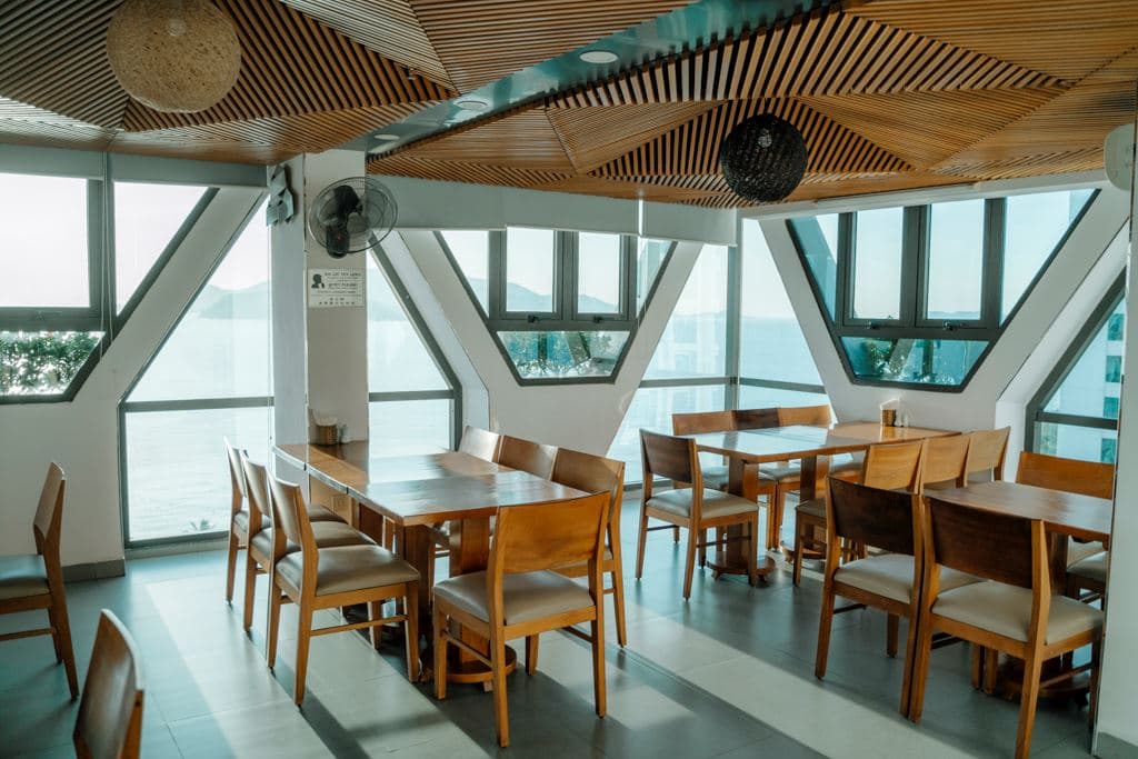 restaurants-main-restaurant