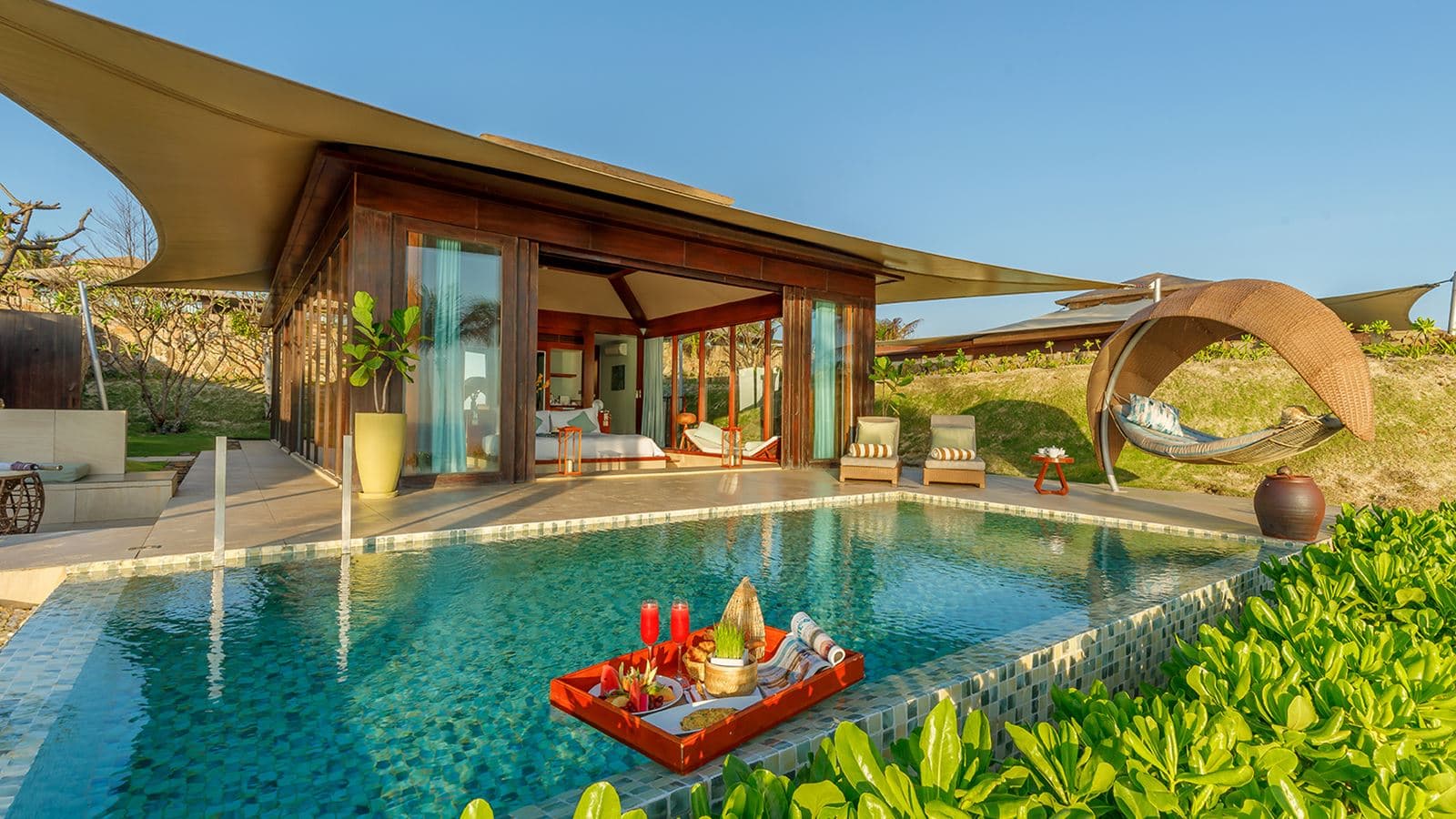 pools-indoor-pool