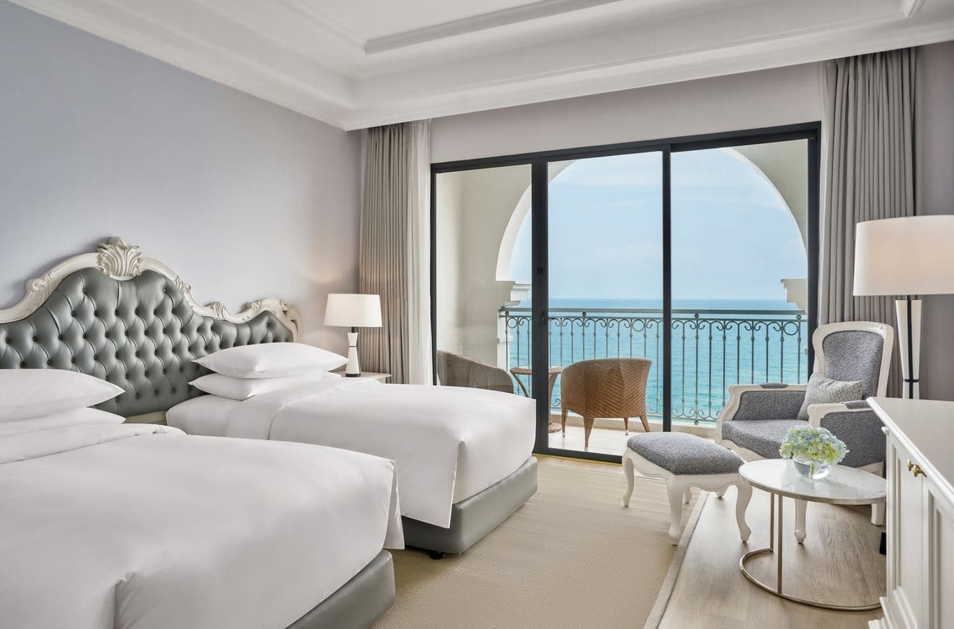 rooms-deluxe-ocean-view