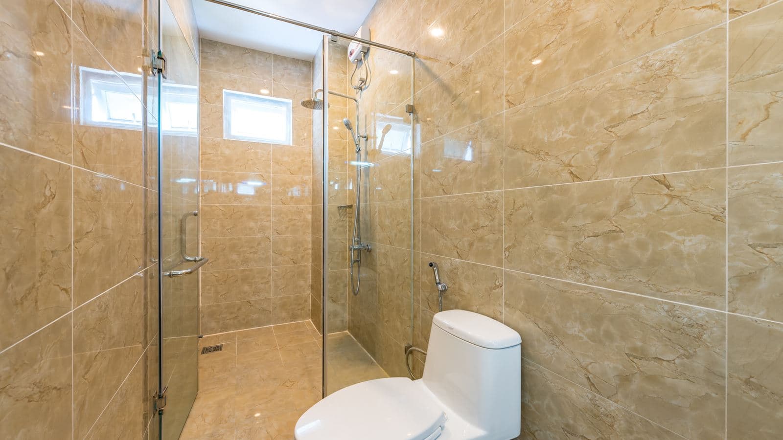 rooms-deluxe-double-balcony