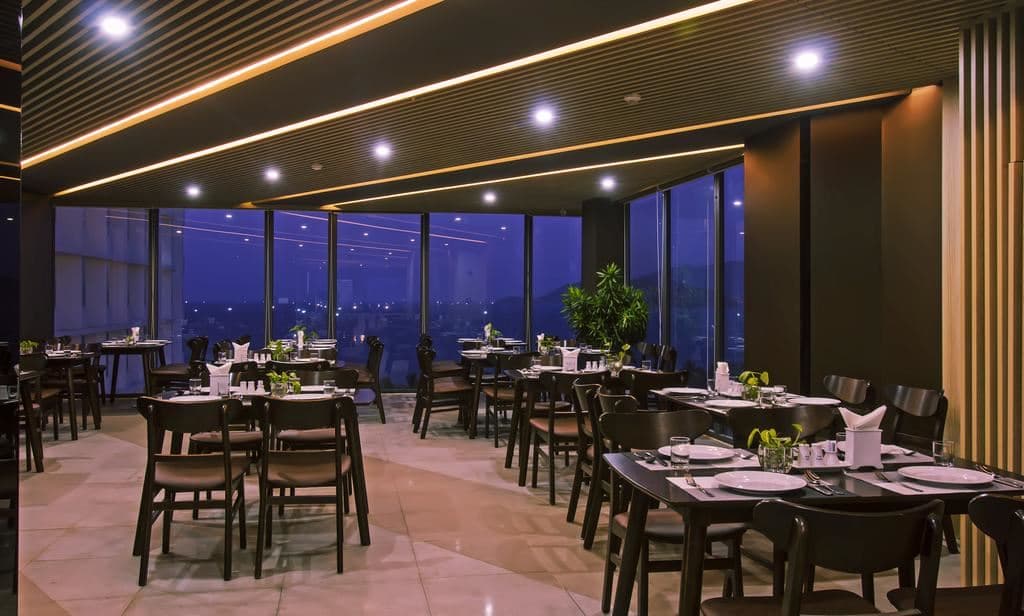 restaurants-restaurant
