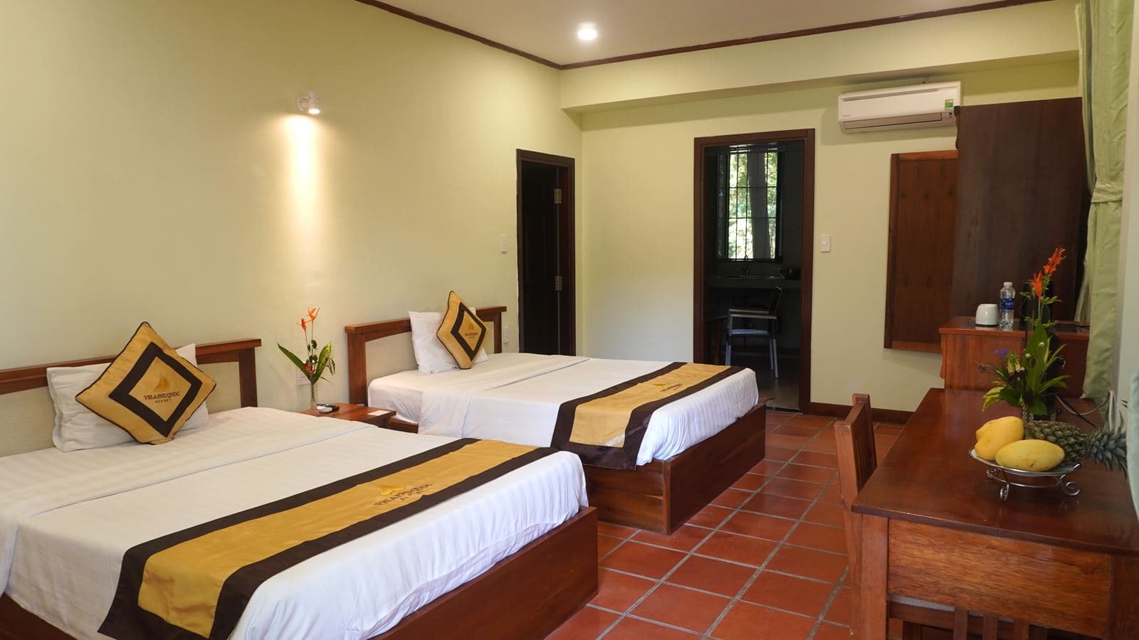 rooms-deluxe-room-with-kitchen