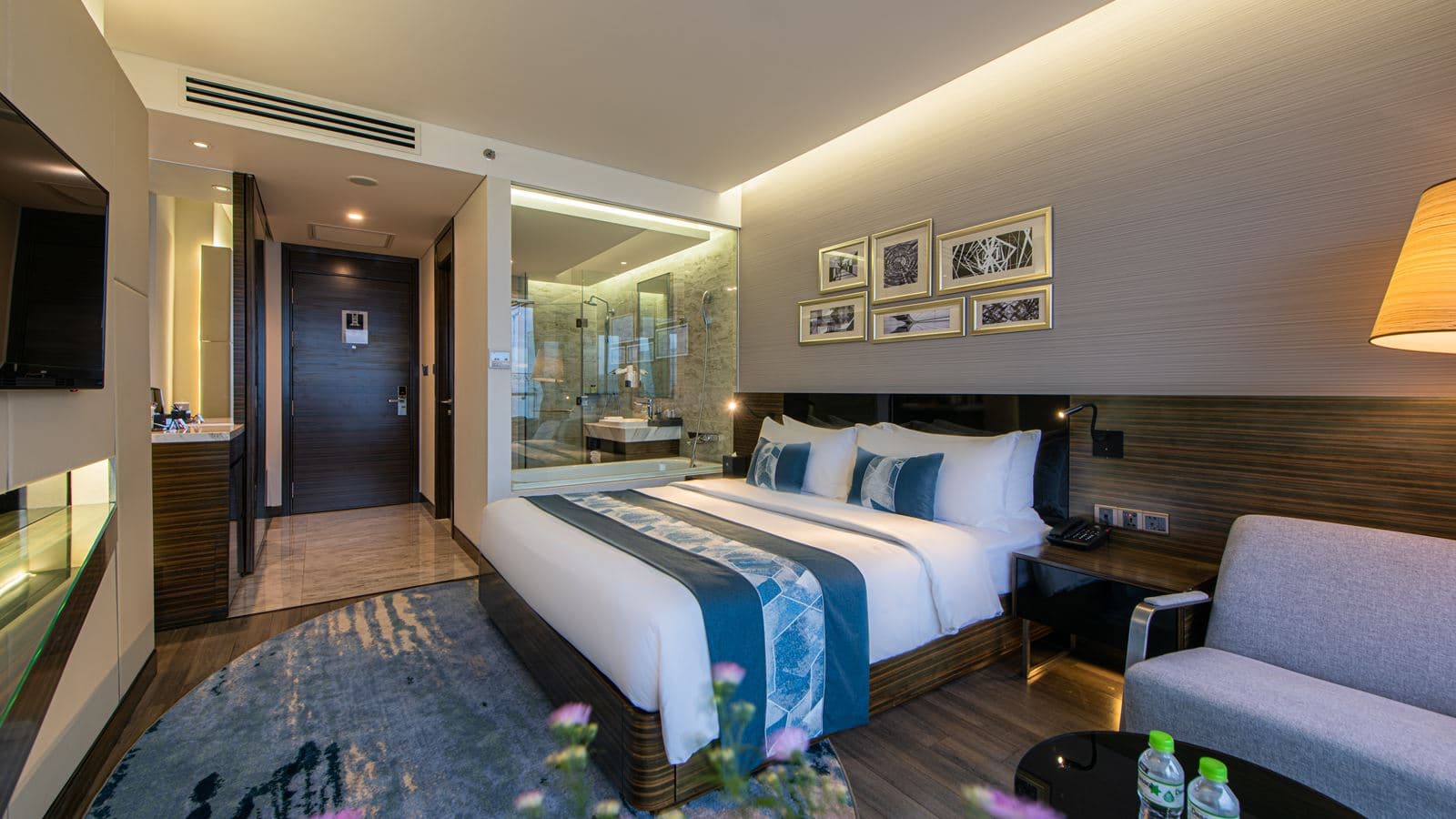 rooms-premier-balcony-ocean-view