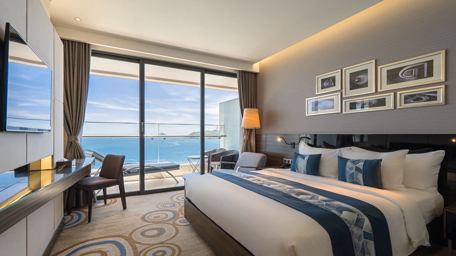 rooms-premier-balcony-ocean-view-child-without-extra-bed