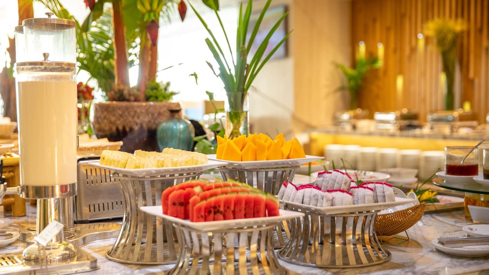 restaurants-royal-restaurant