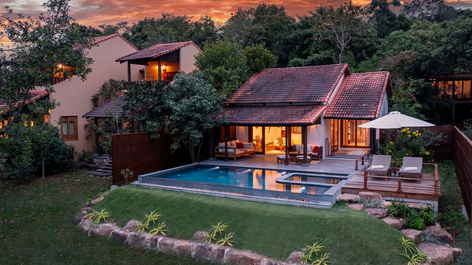 rooms-green-pool-villa