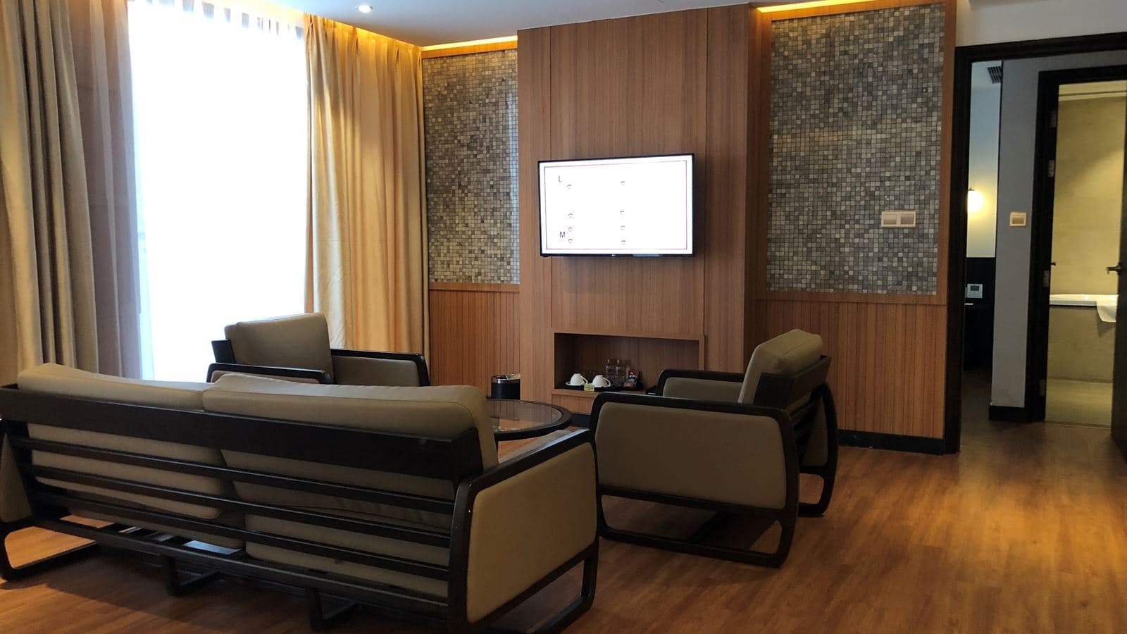 rooms-majestic-premium-suite