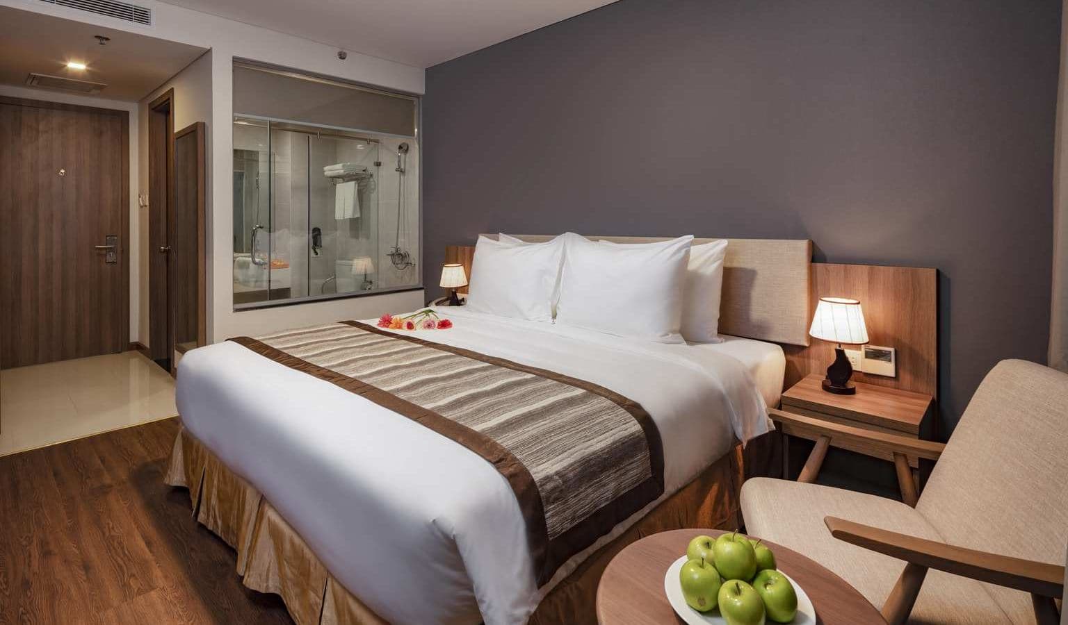 rooms-deluxe-city-view