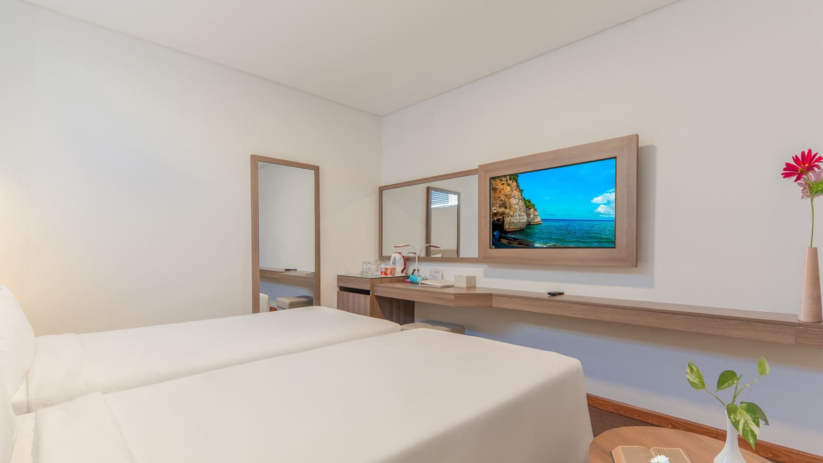 rooms-superior-no-window
