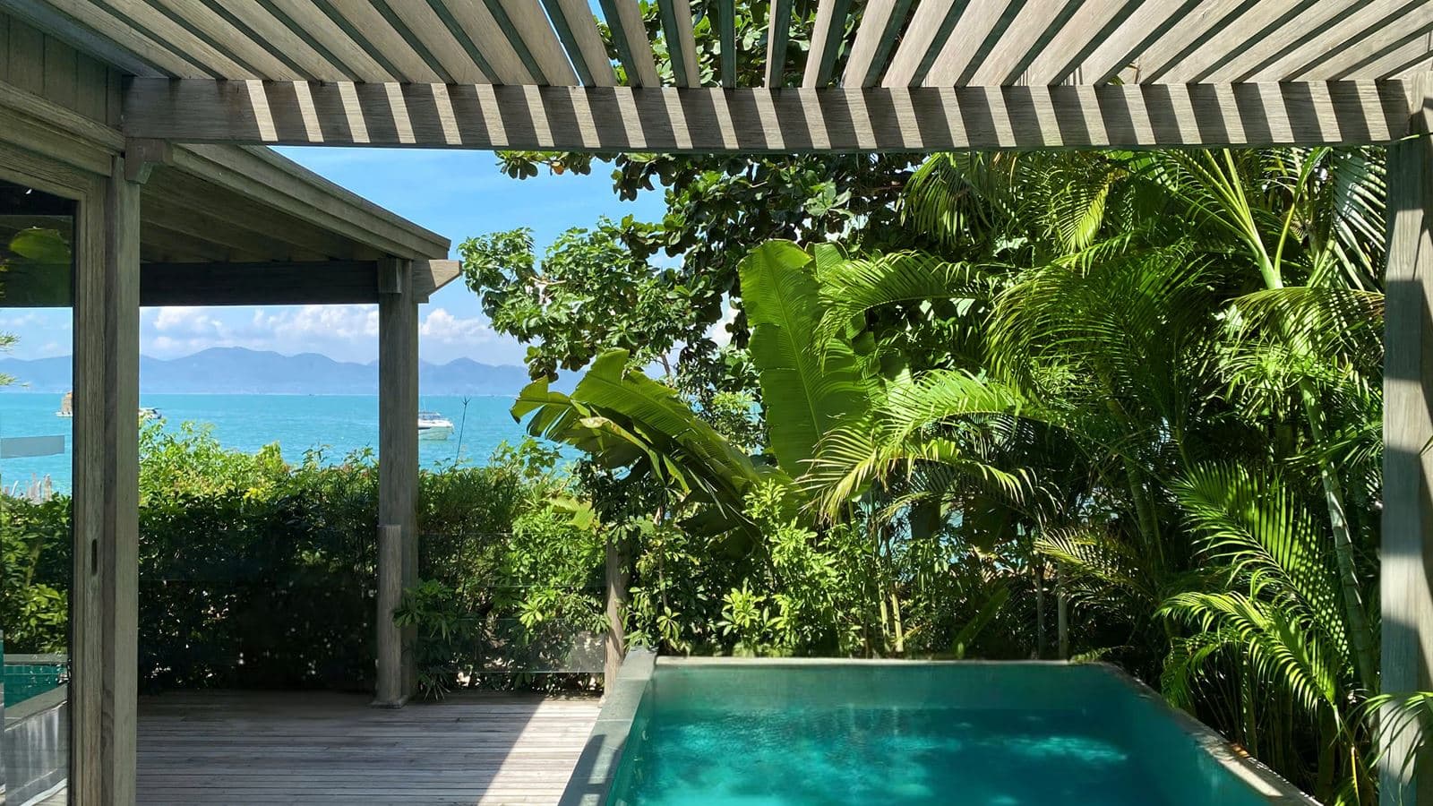 rooms-beachfront-pool-villa