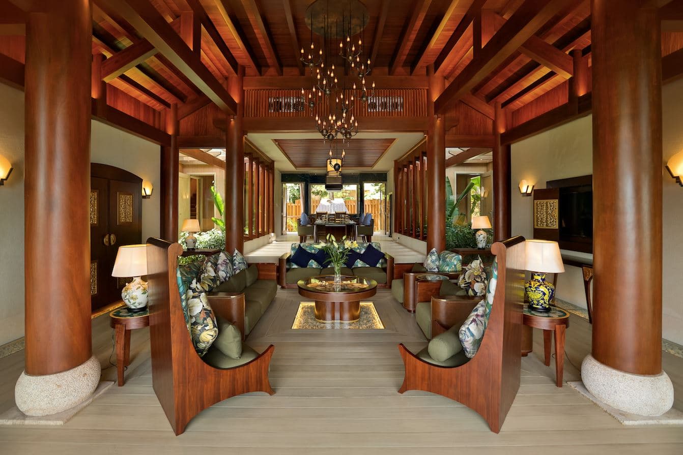 rooms-twobedroom-beachfront-pool-villa