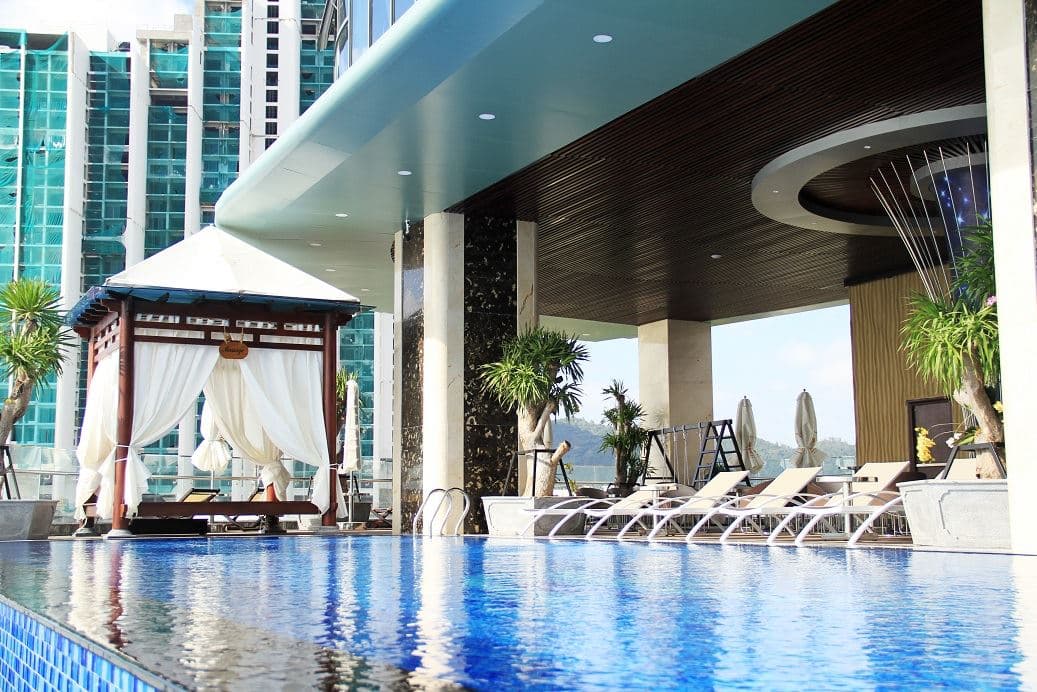 pools-outdoor-pool