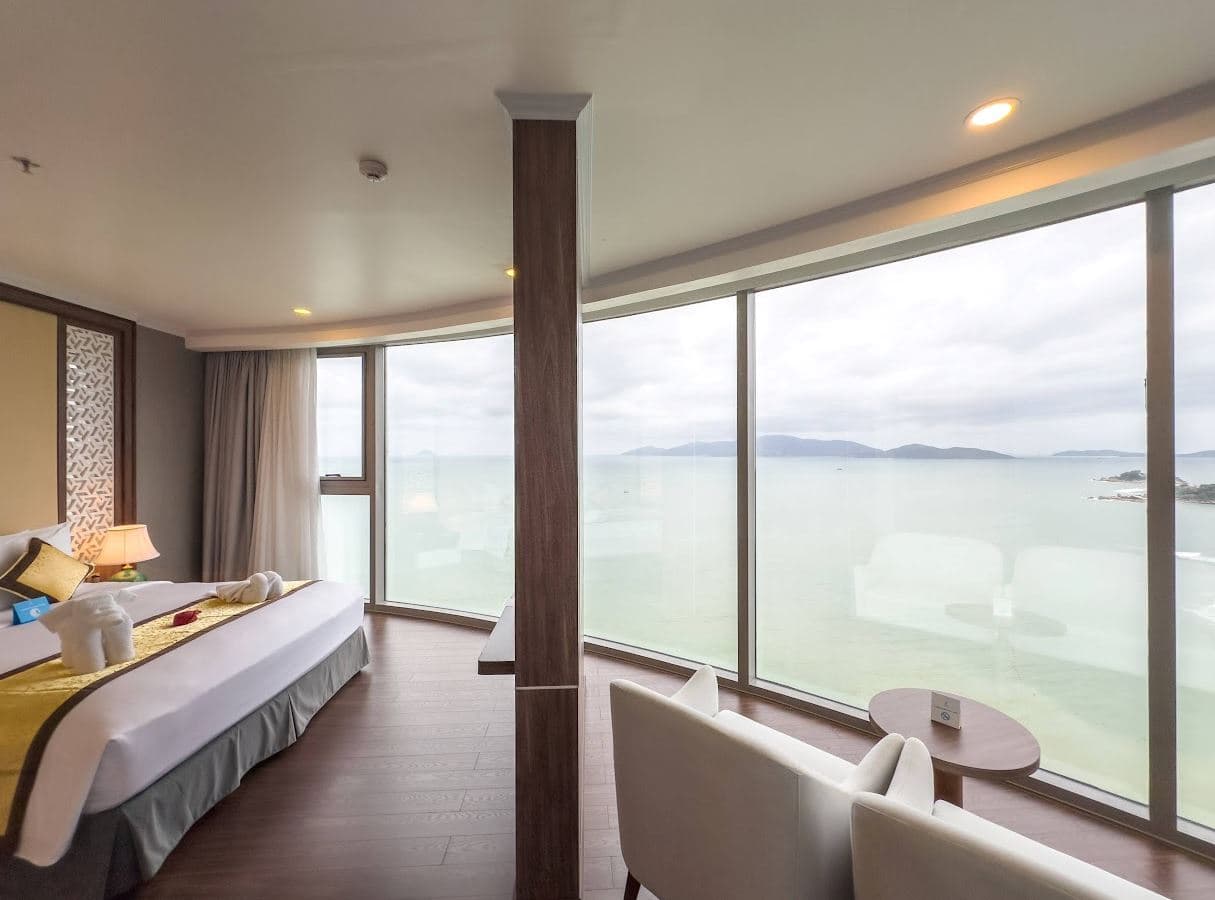 rooms-executive-suite