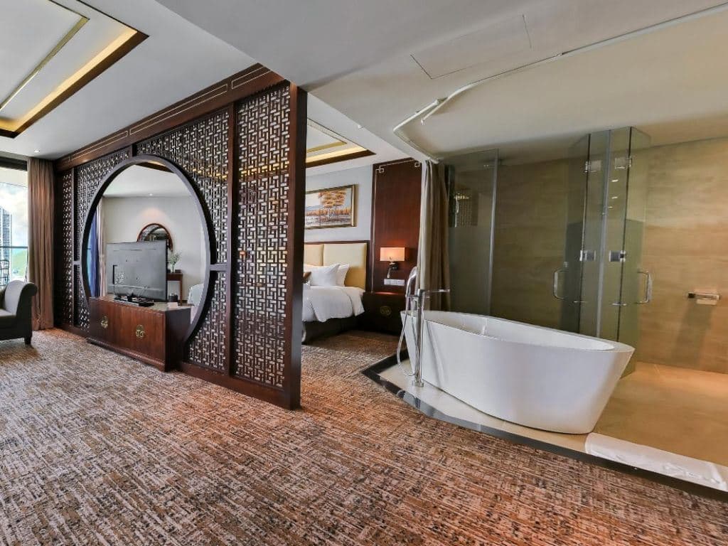 rooms-suite-room