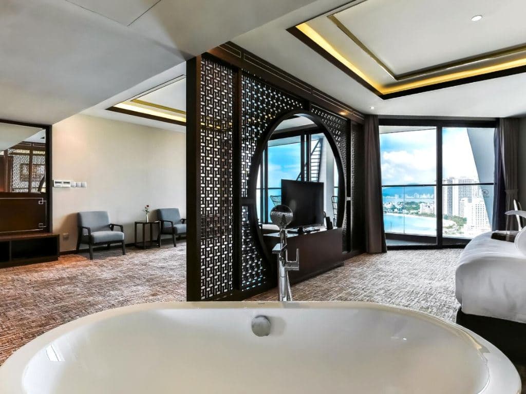rooms-suite-room