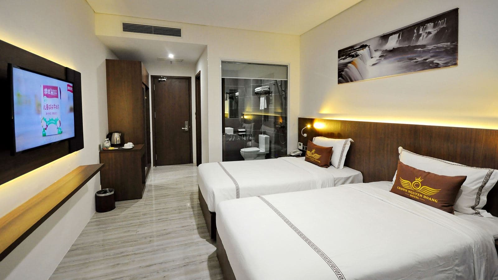 rooms-superior-room