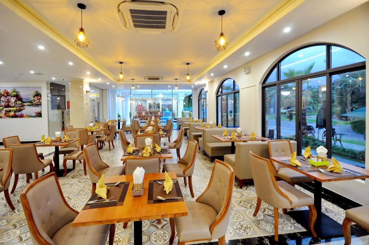 restaurants-restaurant