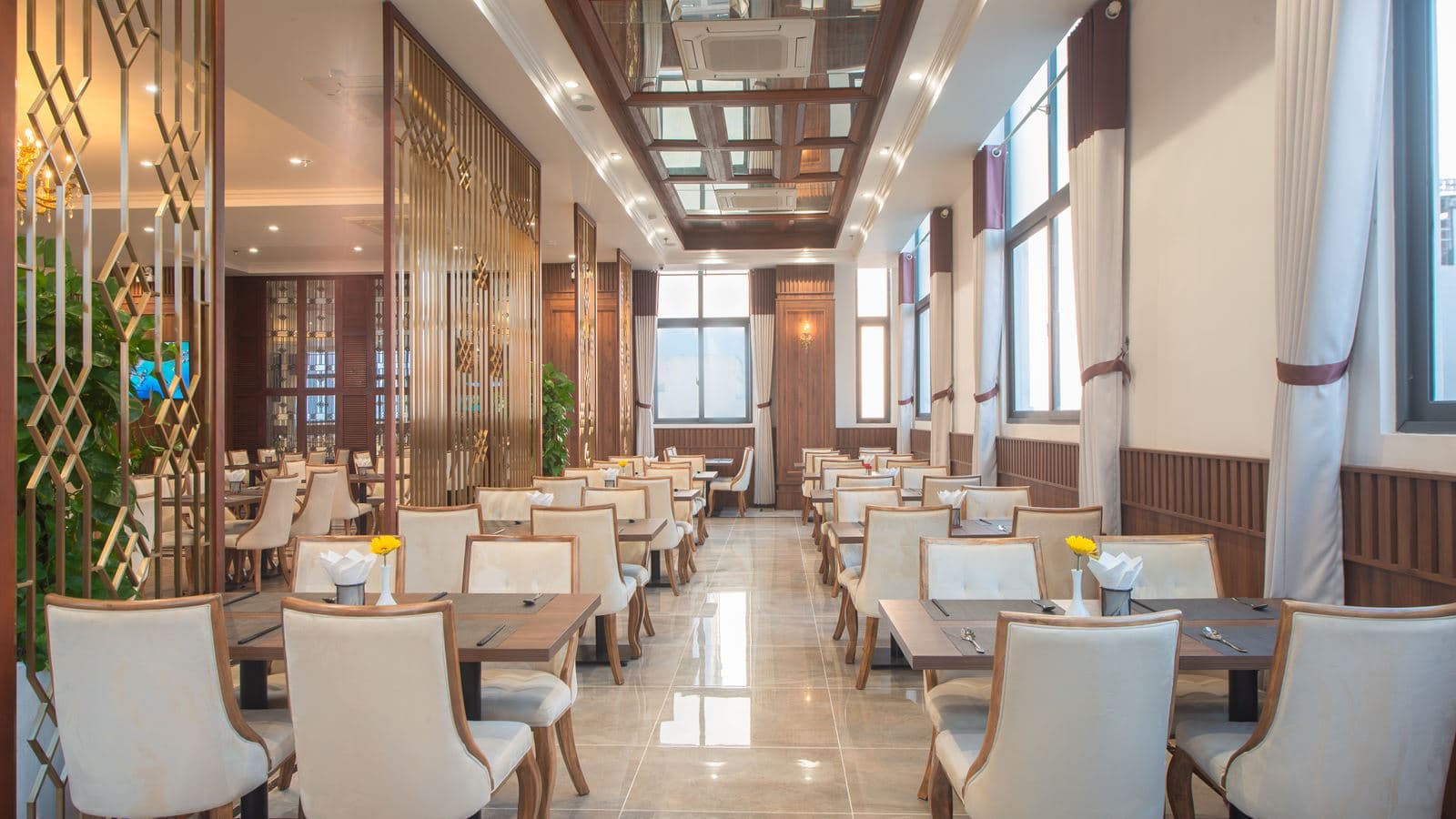 restaurants-restaurant