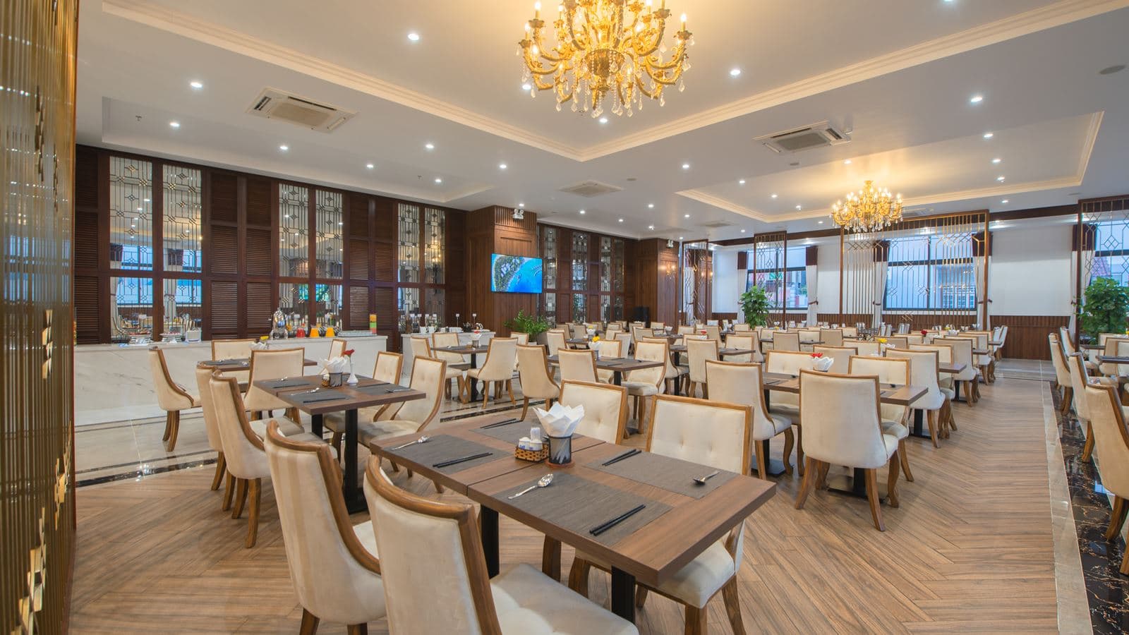 restaurants-restaurant