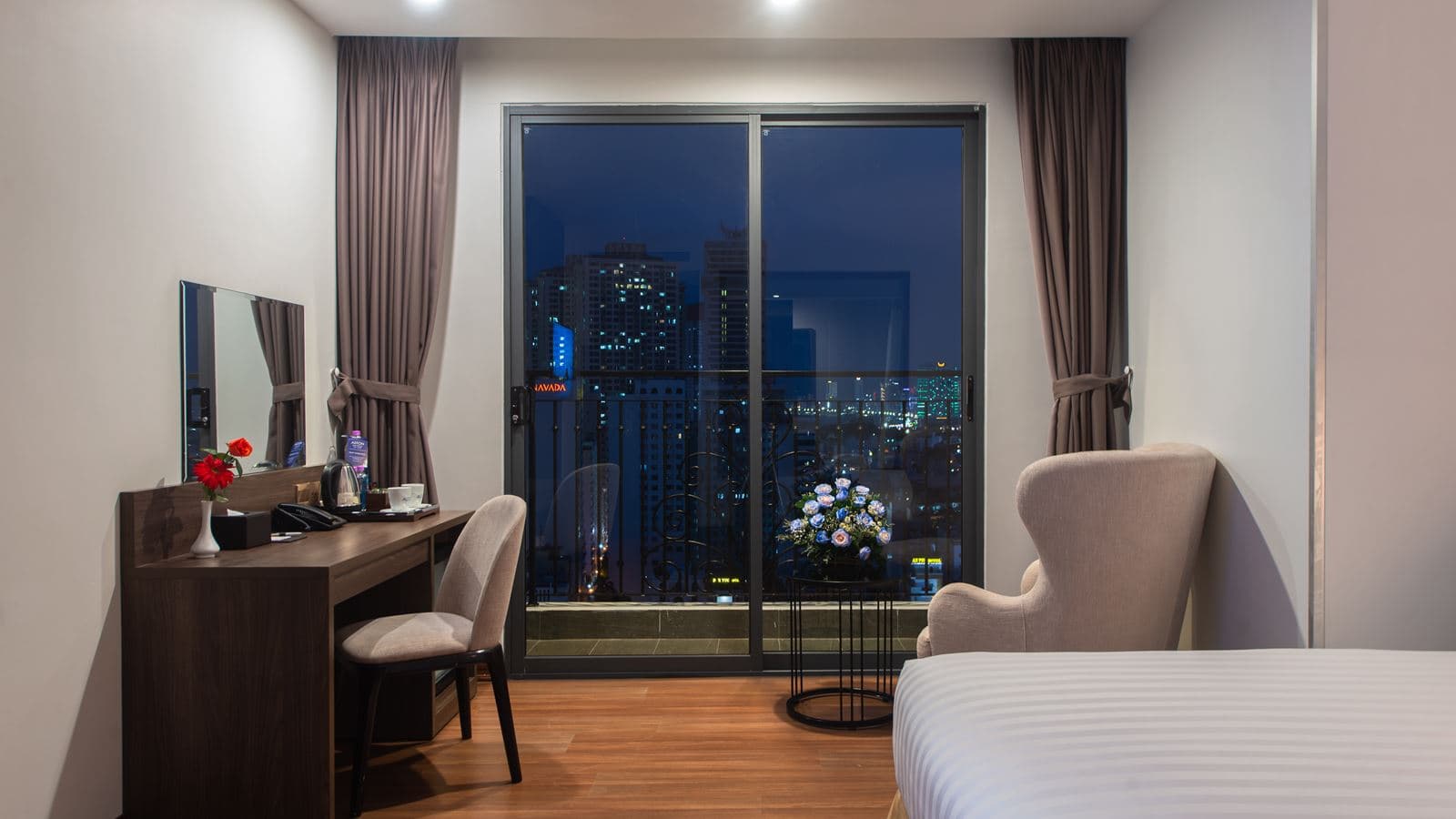 rooms-studio-plus-seaview-with-balcony